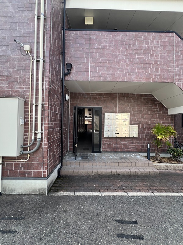 ヴィラ　ナカヤマ エントランス