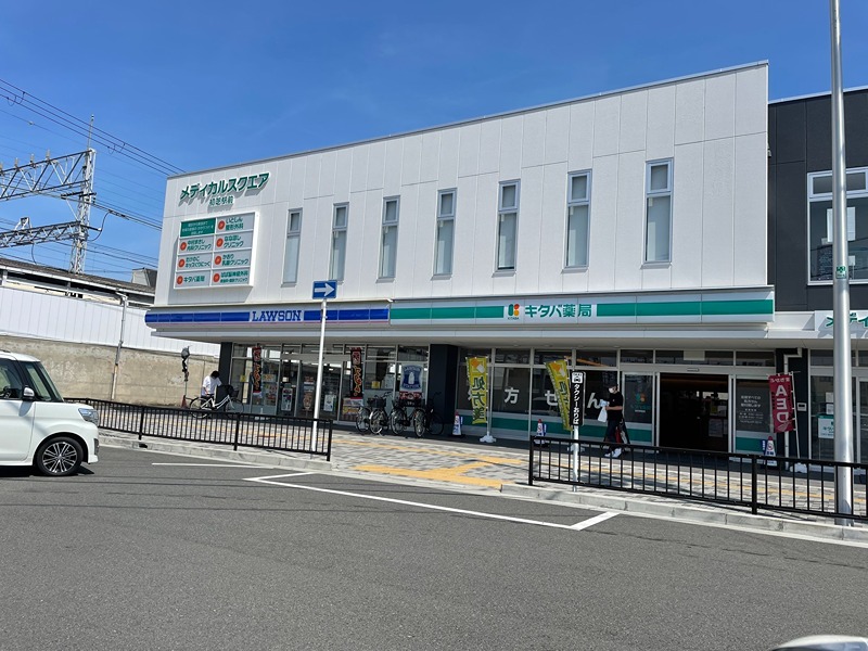 エスポワールイワタ2 コンビニ
