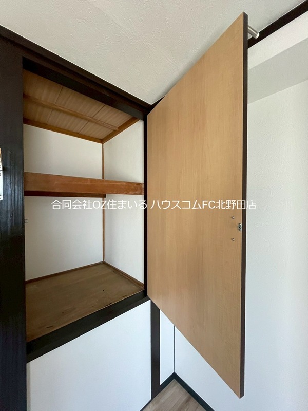 大阪狭山市東野中戸建 収納