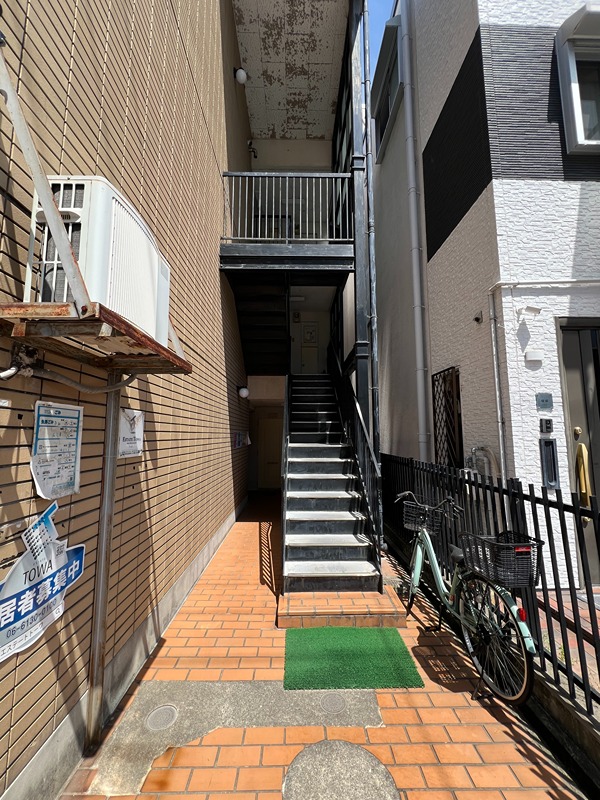 ビレッジ西野 エントランス
