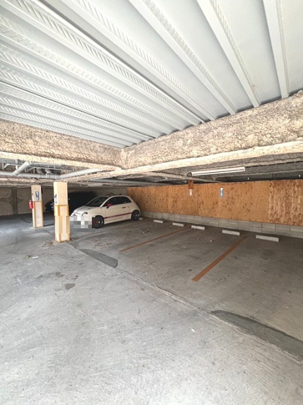 大津池第二マンション 駐車場