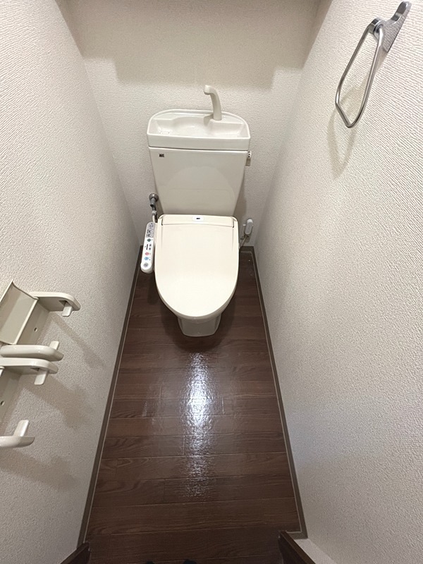コンフォースＭＩＹＡ トイレ