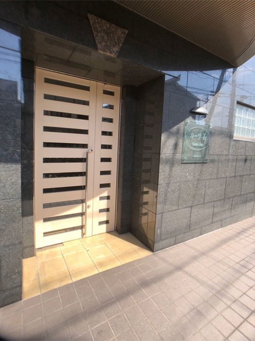 カーサ善 エントランス