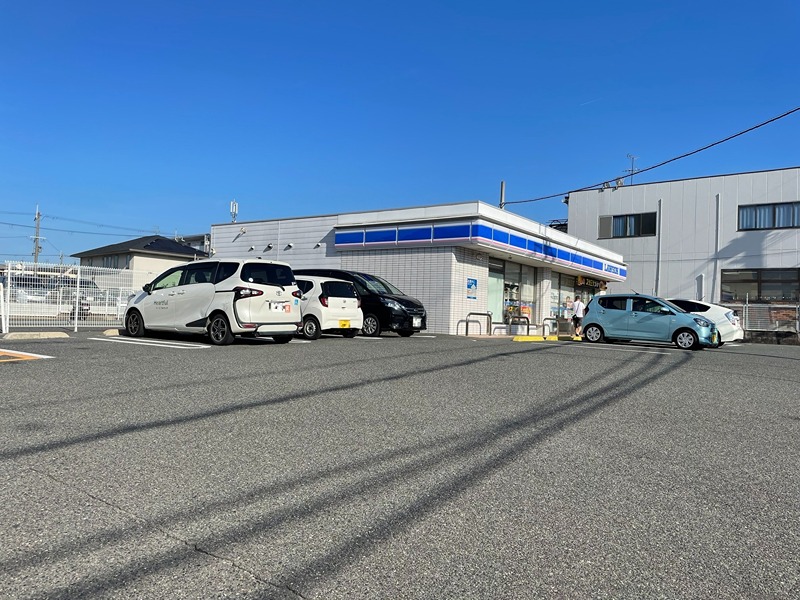 オースター６番館 コンビニ