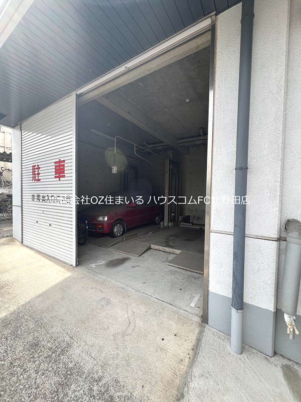 パイン北野田 駐車場