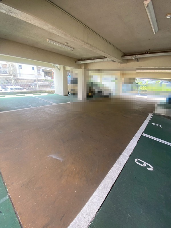 セインツ1号館  駐車場