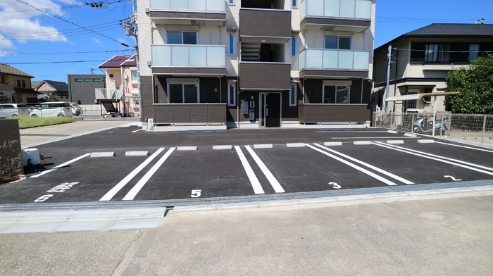 セジュールM 駐車場