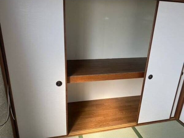 虹ヶ丘マンション 収納