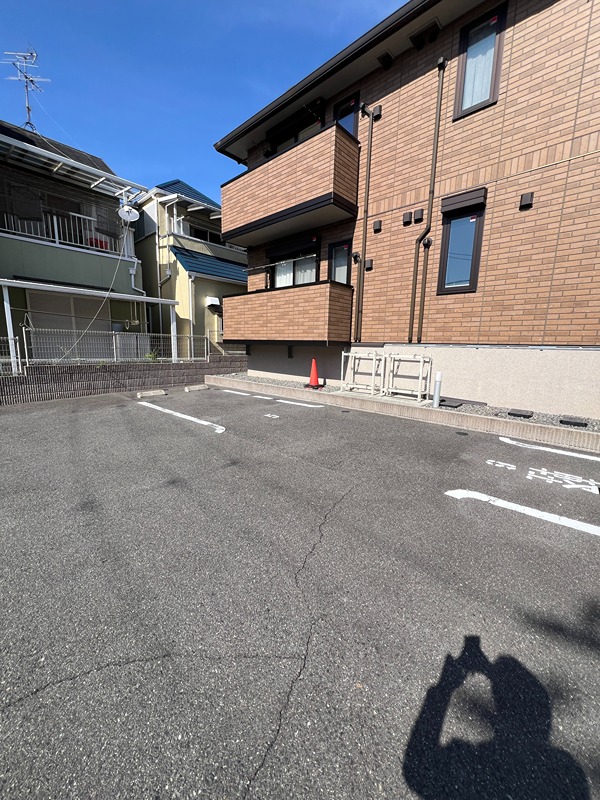 プチ　アングル 駐車場