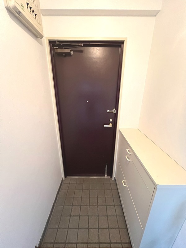 ツイン西尾B 玄関