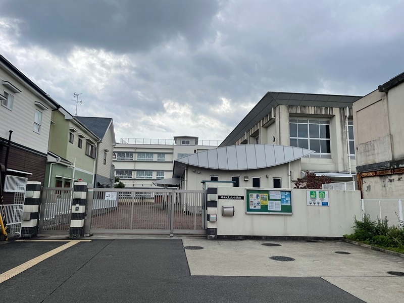 北余部テラス 小学校