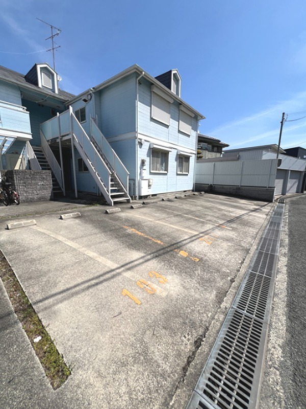 ベルシオン藤沢台 駐車場