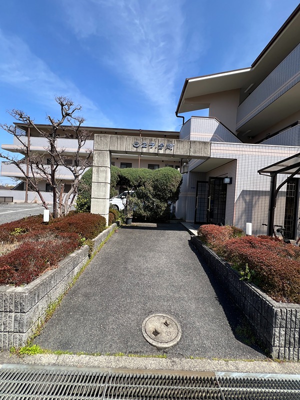 シェラ金剛  エントランス