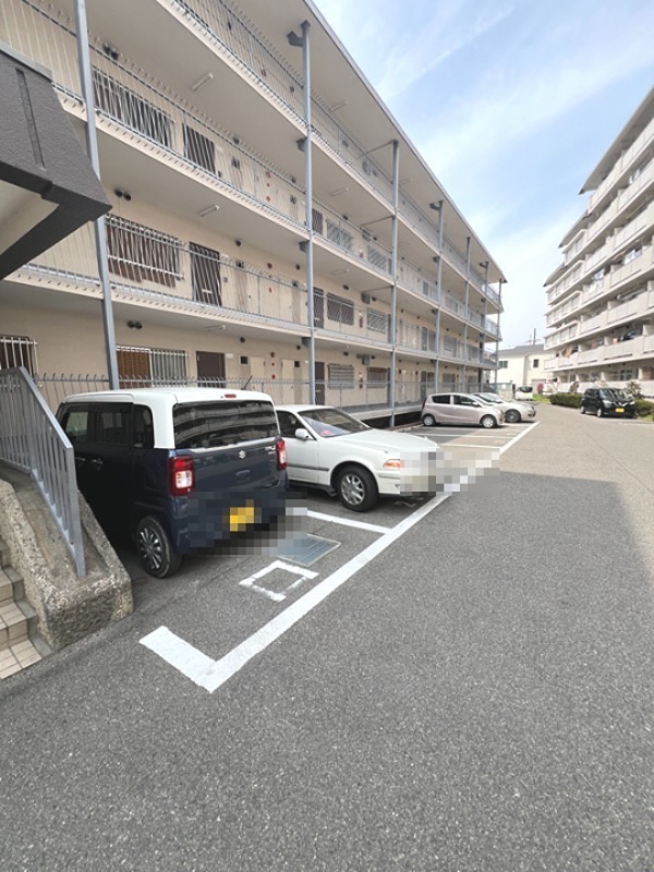北野田大発マンション　 駐車場