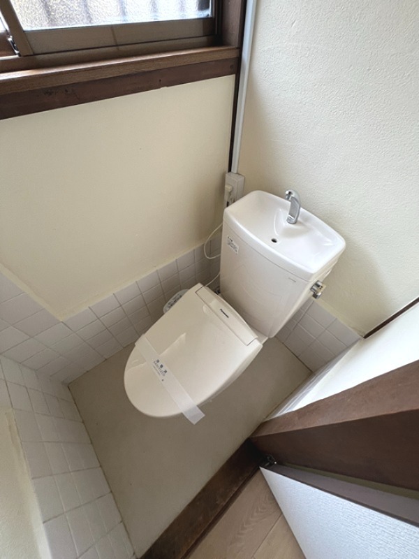 堺市美原区南余部戸建 トイレ