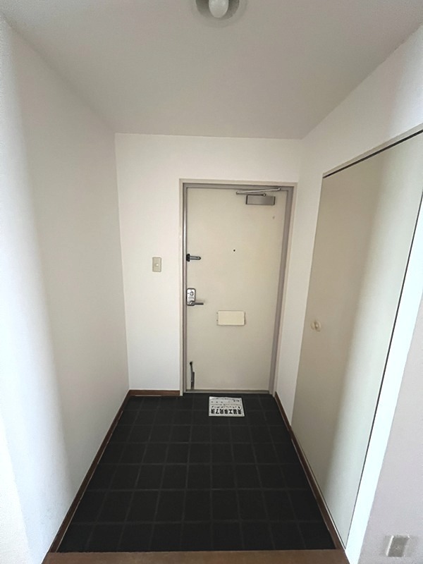 藤和さやまハイタウンＢ棟 玄関