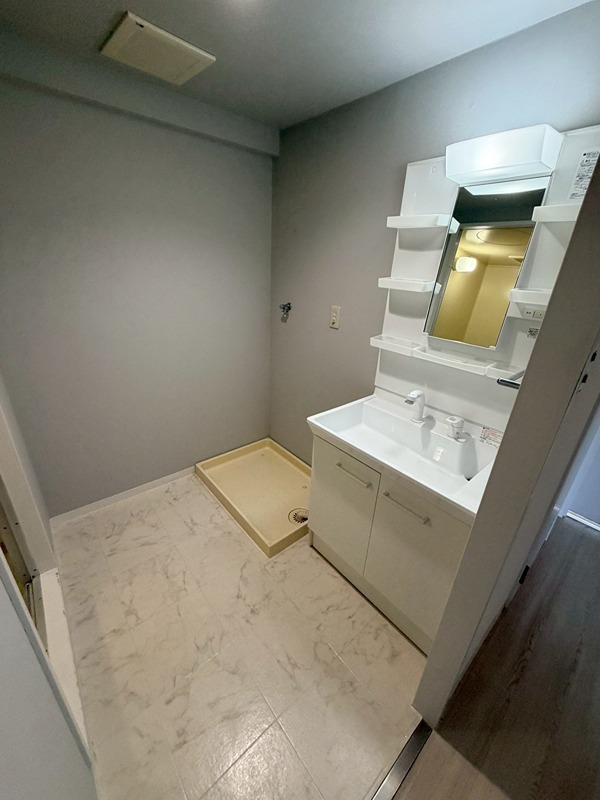 ブランミュール陶器 洗面所