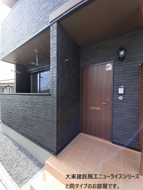テナム　プレッソ　メゾン 玄関