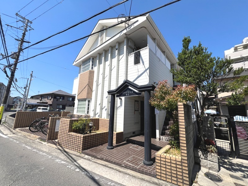 カサブランカ初芝 外観