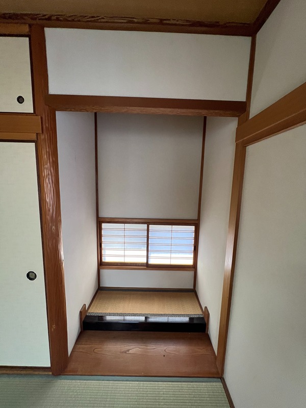 堺市美原区黒山貸家 収納
