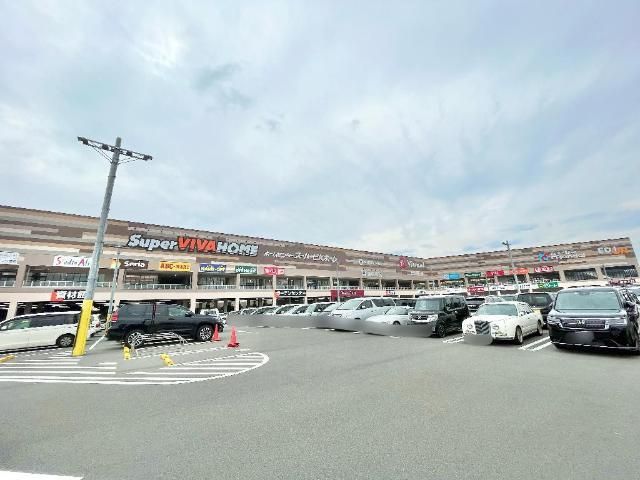 堺市美原区南余部新築アパート 駐車場