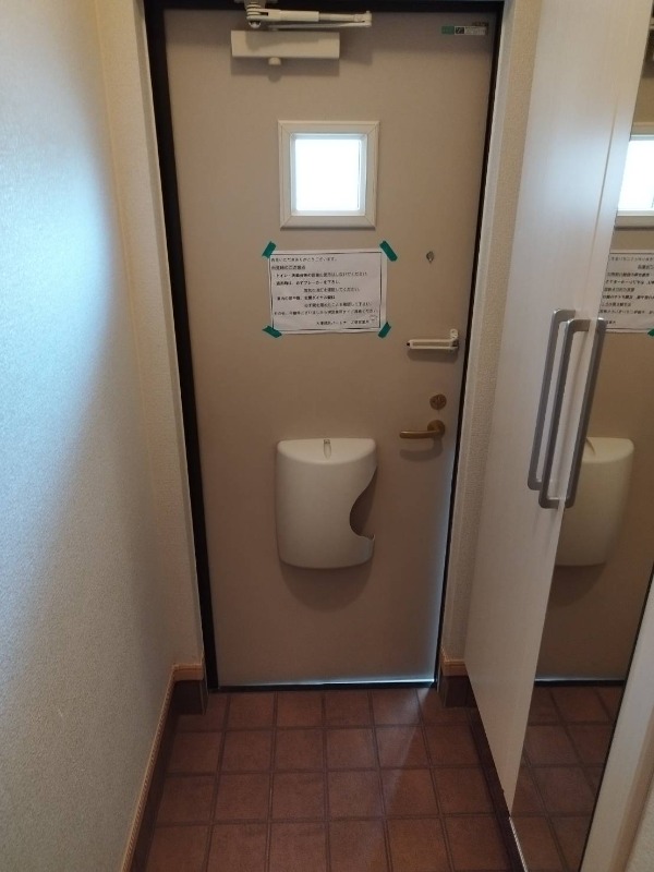 ハウゼ・グランツB 玄関