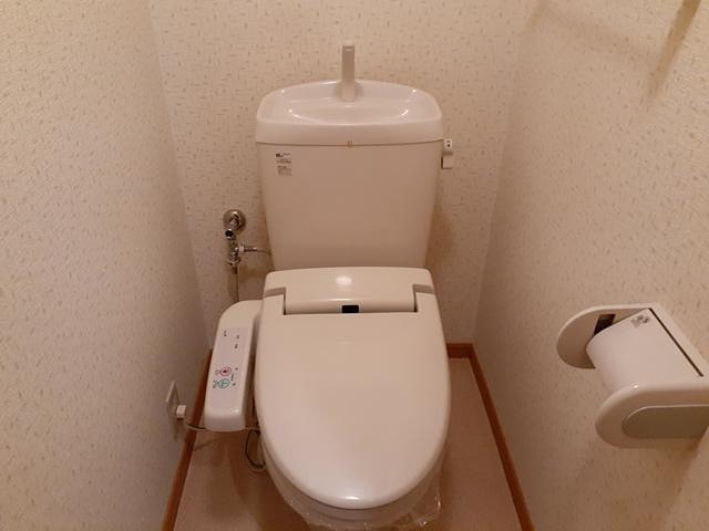 クリスタルウイング輝 トイレ
