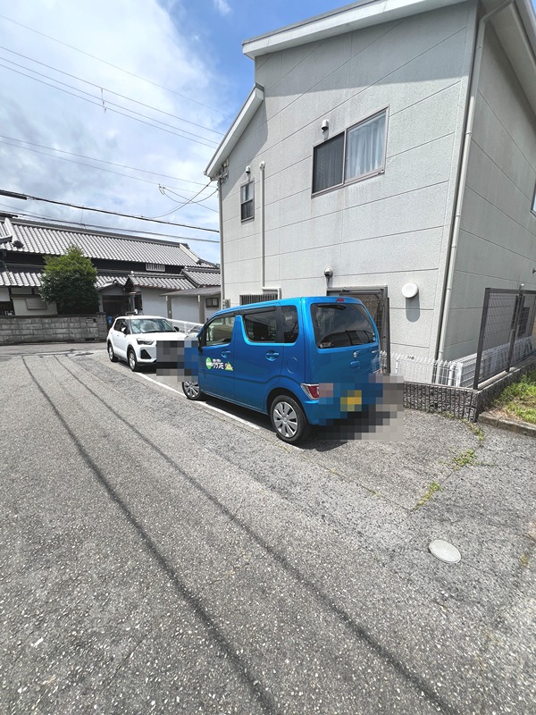 ベルメゾン・ヨシダ 駐車場