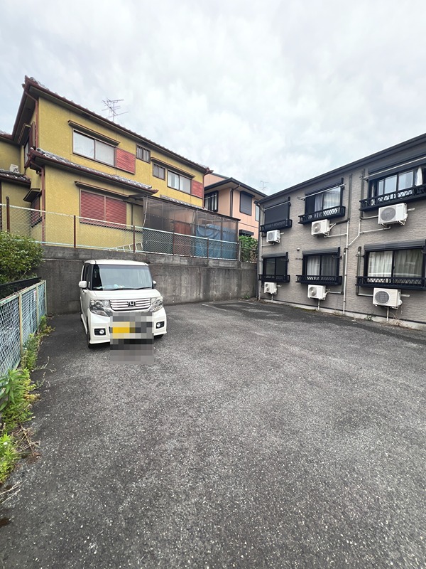 ヒルズ野尻 駐車場