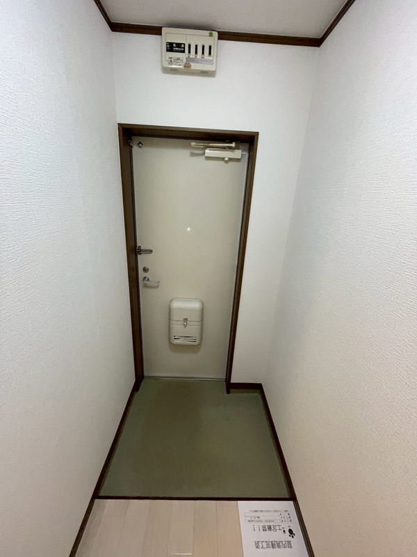 青葉荘 玄関