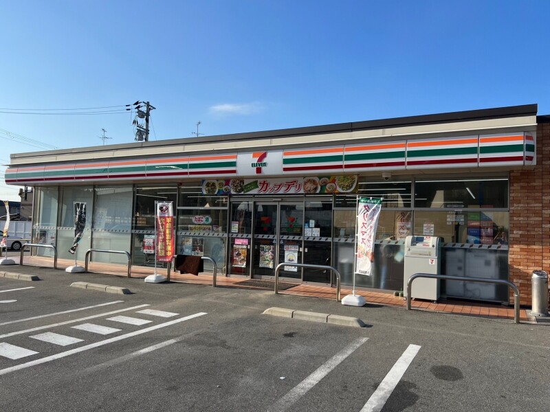 ル・フルーレ コンビニ