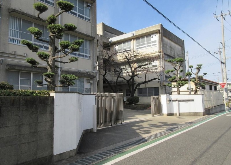 ジュネス 小学校