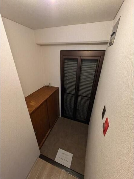 狭山ハウス一号棟 玄関