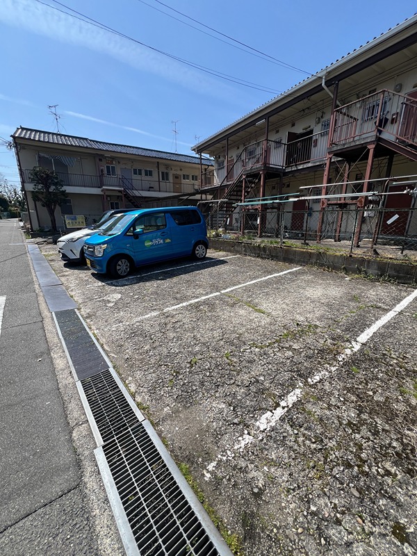 松井荘　 駐車場