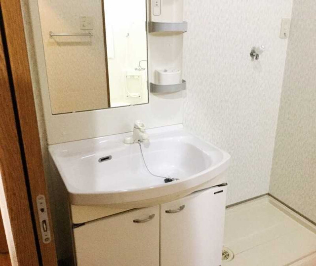 カンターレ鶯谷Ⅱ番館 洗面所