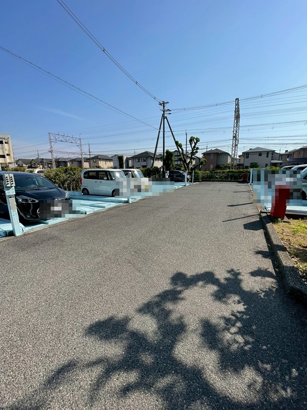 コスモ北野田 駐車場