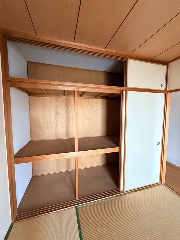 コスモ北野田 収納