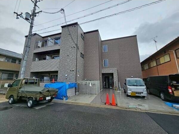 若松町エヌエム・キャトフ・ヴァン・ディズヌフ 外観