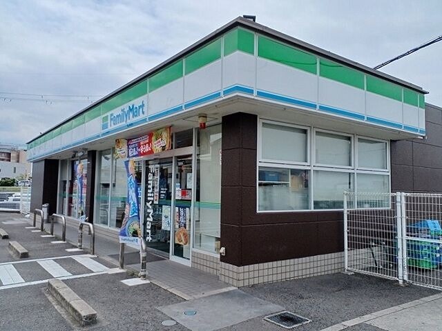 エセルディハイツ　Ａ棟 コンビニ