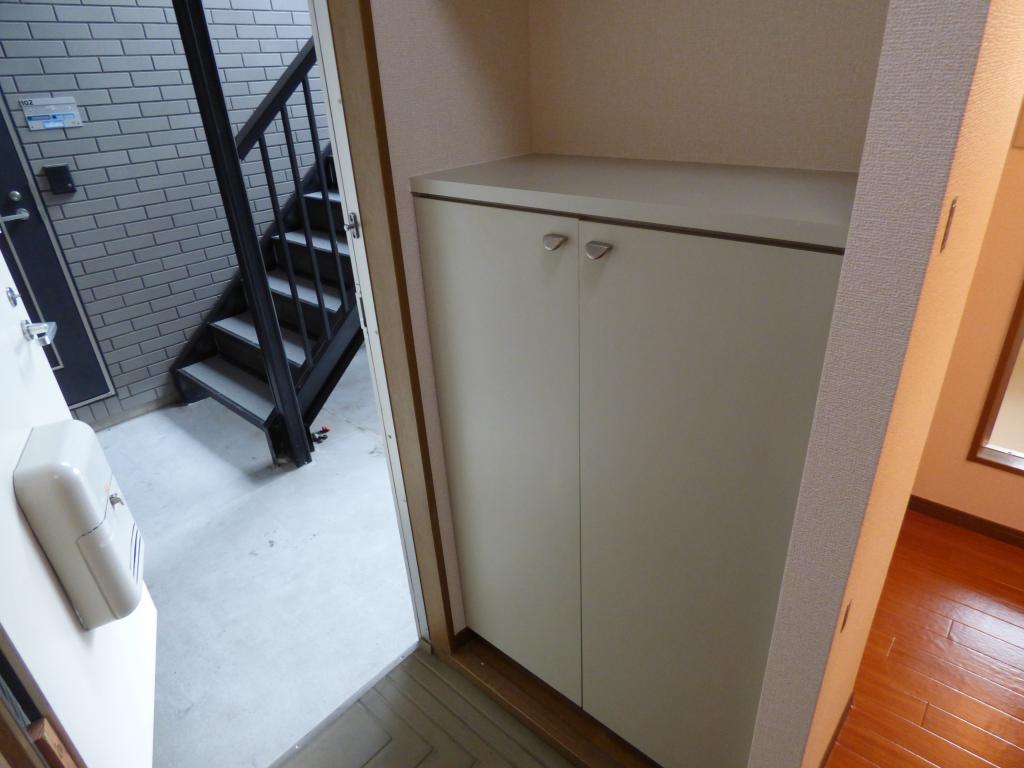 グランシャリオ　B棟 玄関
