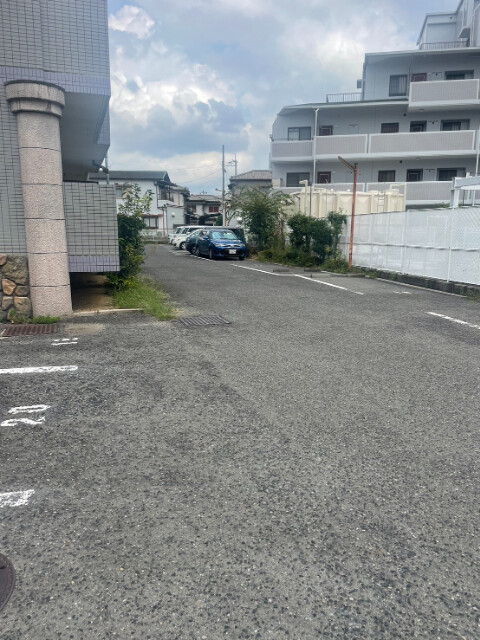 メゾンハート 駐車場