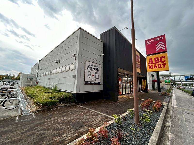 ＣＡＳＡ　ＤＥ　ＴＳＵＺＵＹＡＭＡＤＡＩ ショッピング施設