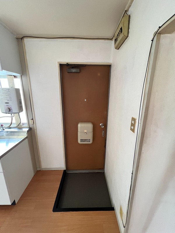 楠本ハイツ 玄関
