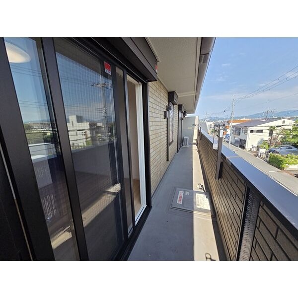 VillaPino美原 ベランダ