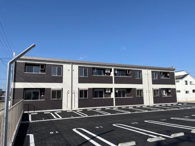 堺市美原区南余部新築アパート 駐車場