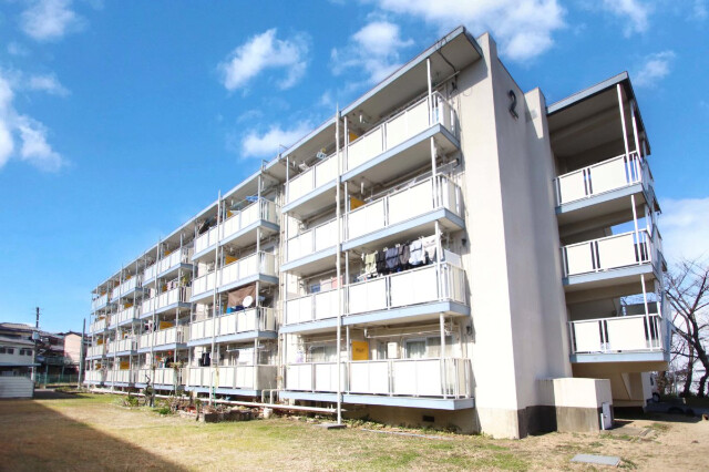 ビレッジハウス南野田4号棟 外観