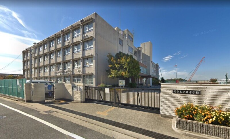 ルナピエーナ泉北 中学校