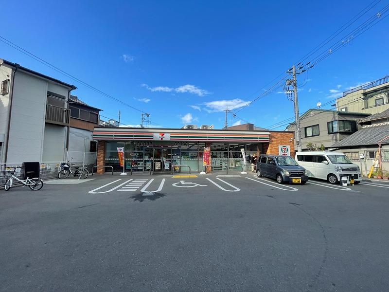 ViVi本町 コンビニ