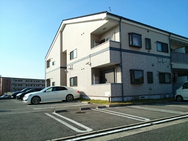 グランレーヴ 駐車場