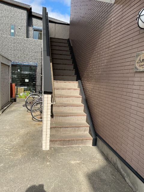 アムール もみの木 エントランス